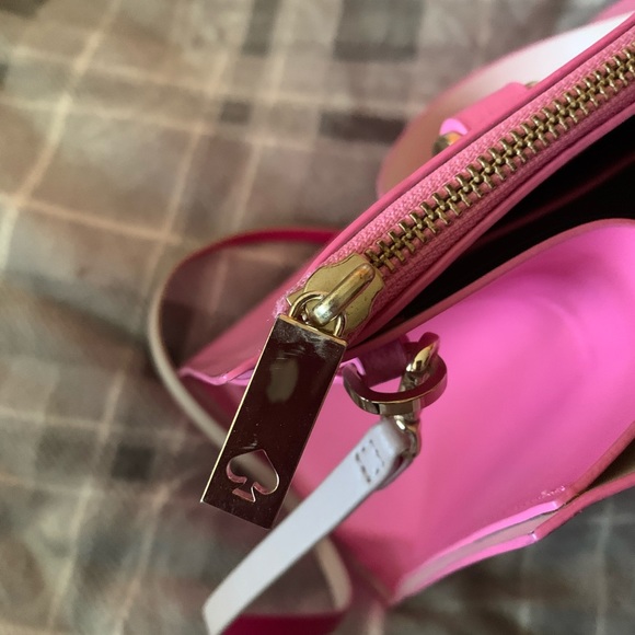 KATE SPADE beautiful spring bag. NWOT. - Picture 9 of 10